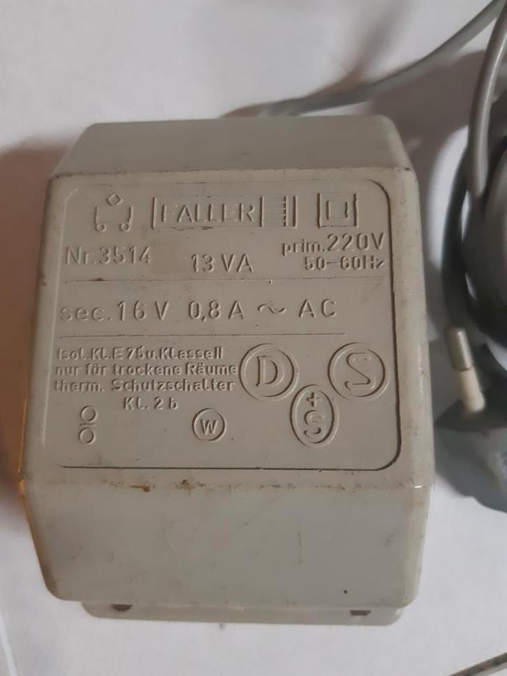 Faller trafo  16V 0.8A wisselstroom, Hobby en Vrije tijd, Modelbouw | Overige, Zo goed als nieuw, 1:50 tot 1:144, Ophalen of Verzenden