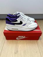 Nike Air Max 1 Purple Punch DNA CH. 1 44,5 10,5 zgan, Kleding | Heren, Schoenen, Ophalen of Verzenden, Zo goed als nieuw, Overige kleuren
