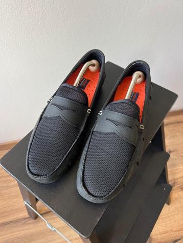 Black Moccasins/ Loafers Swims beschikbaar voor biedingen