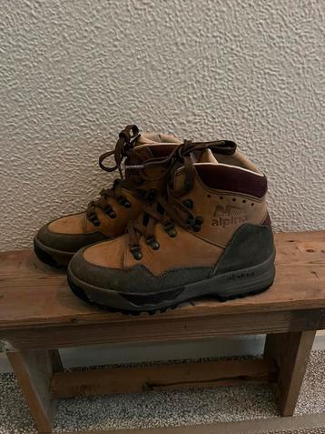 Outdoor / berg schoenen 37 - ook ophalen in Rotterdam beschikbaar voor biedingen