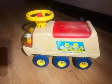Fisher Price Explorer 980 - Vintage Loopauto beschikbaar voor biedingen
