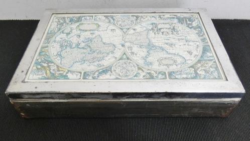 Oud kistje, doosje met wereld kaart [1301], Antiek en Kunst, Antiek | Woonaccessoires, Ophalen
