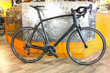Zeer nette gebruikte Trek Domane SL6 racefiets 62cm beschikbaar voor biedingen