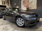BMW 3-serie 320d automaat, leer, pdc, clima, weinig km!, Automaat, 745 kg, Beige, 4 cilinders