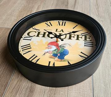 Superdikke La Chouffe wandklok met metalen rand.
 beschikbaar voor biedingen
