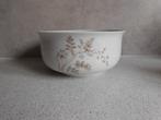 Saladeschaal 21,5 cm.  Wilde Bloemen Arzberg, Huis en Inrichting, Overige typen, Ophalen of Verzenden, Zo goed als nieuw, Overige stijlen
