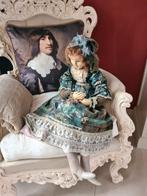 Franse  sofa doll, Ophalen of Verzenden, Zo goed als nieuw