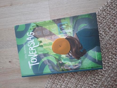 Elle McNicoll - Toverslag, Boeken, Kinderboeken | Jeugd | 10 tot 12 jaar, Zo goed als nieuw, Ophalen of Verzenden