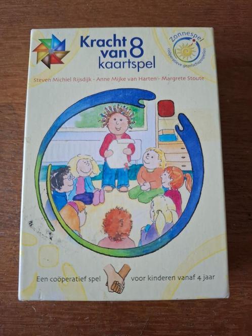 Kracht van 8 - kaartspel - Zonnespel, Hobby en Vrije tijd, Gezelschapsspellen | Bordspellen, Ophalen of Verzenden