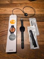 Samsung Watch 4 + 2 Extra Bandjes, Conditie, Zwart, Ophalen of Verzenden, Zo goed als nieuw