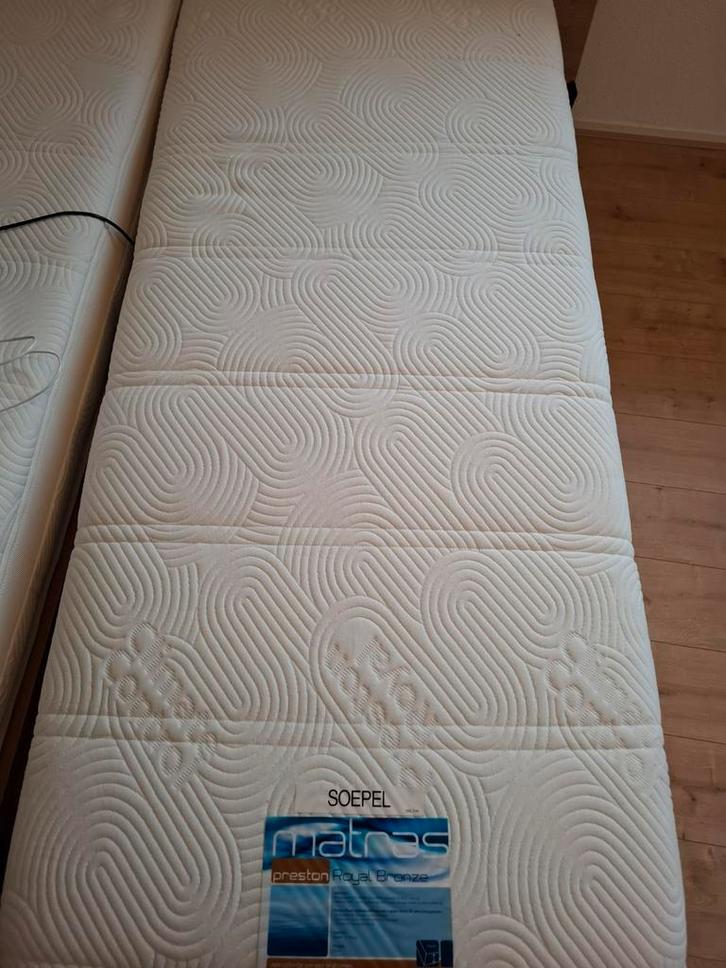 2x Matras 80x200 cm, Huis en Inrichting, Slaapkamer | Matrassen en Bedbodems, Gebruikt, Matras, 80 cm, 200 cm, Eenpersoons, Ophalen