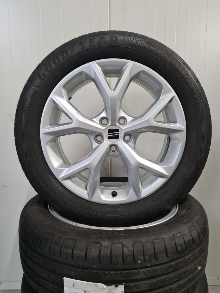 17' Seat Arona KJ Velgen met zomerbanden Origineel, Auto-onderdelen, Banden en Velgen, Banden en Velgen, Zomerbanden, 17 inch