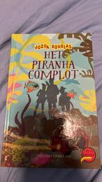 Jozua Douglas - Het piranha-complot, Ophalen of Verzenden, Zo goed als nieuw, Jozua Douglas