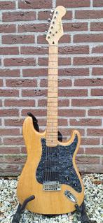 Fender lite ash stratocaster met EMG Steve Lukather pickups, Ophalen, Gebruikt, Solid body, Fender