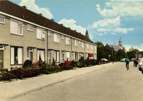 Zonnebloemstraat. Hippolytushoef. - 1975 gelopen, Verzamelen, Ansichtkaarten | Nederland, Gelopen, Overijssel, 1960 tot 1980, Ophalen of Verzenden