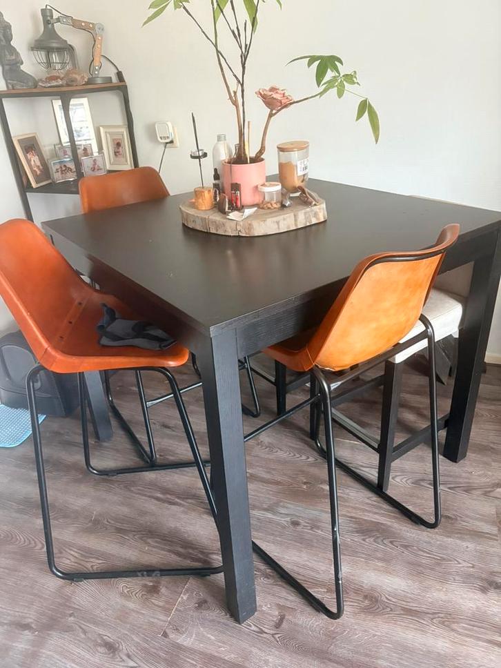 Hoge eettafel met mooie leren hoge krukken, Huis en Inrichting, Tafels | Statafels, Zo goed als nieuw, Ophalen