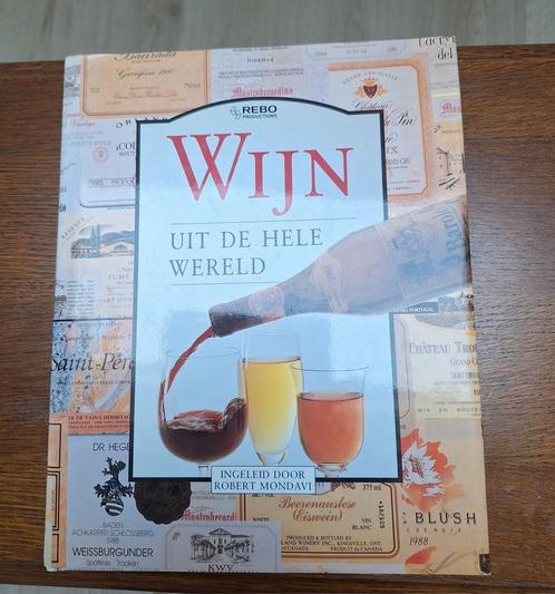 Wijn uit de hele wereld - Robert Mondavi, Boeken, Overige Boeken, Zo goed als nieuw, Ophalen of Verzenden