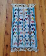 Boucheouite berber tapijt, marokkaans vloerkleed 100x56 cm, Verzenden