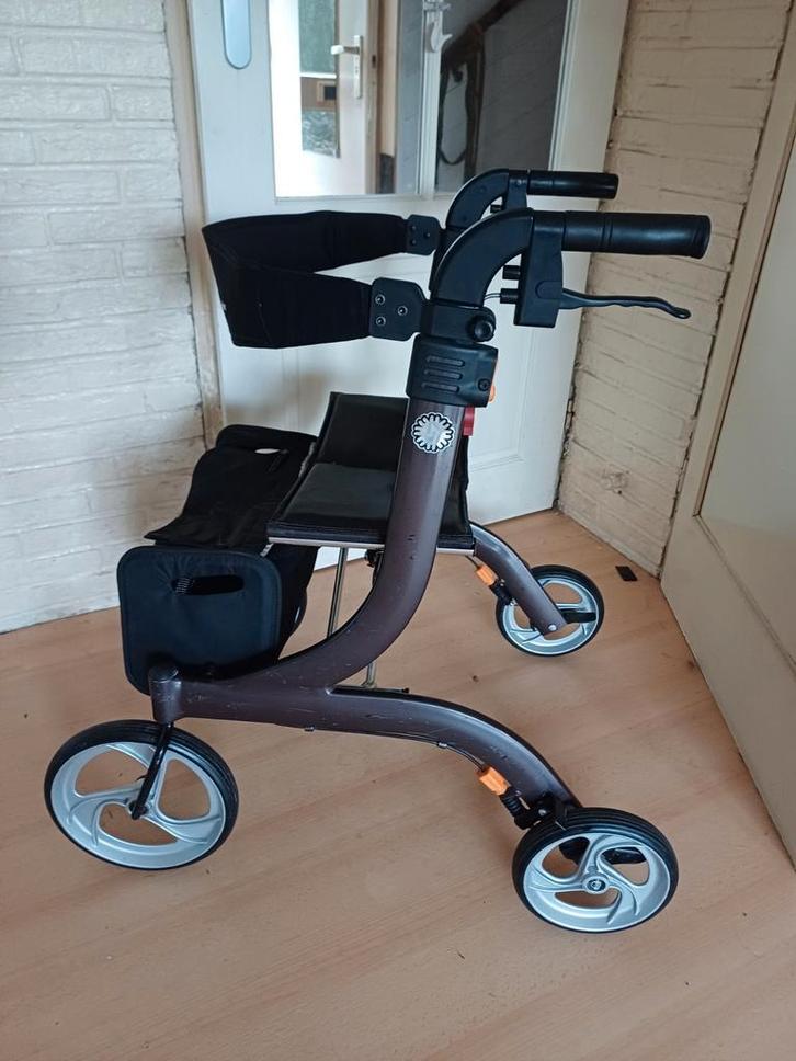 Travixx   of  Lichtgewicht  rollator, Diversen, Rollators, Lichtgewicht, Ophalen of Verzenden