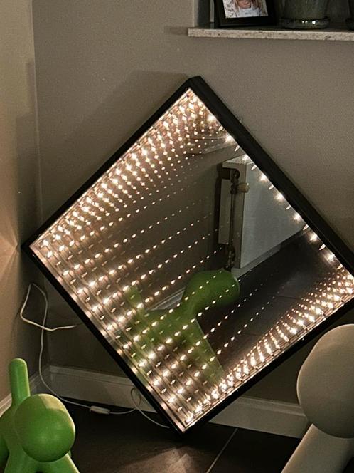 Unieke zeldzame 80’s infinity mirror, Huis en Inrichting, Woonaccessoires | Spiegels, Minder dan 100 cm, Rechthoekig, Ophalen of Verzenden
