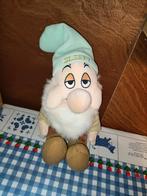 Sleepy knuffel dwerg van Sneeuwwitje en de 7 dwergen 31 cm, Kinderen en Baby's, Speelgoed | Knuffels en Pluche, Ophalen of Verzenden