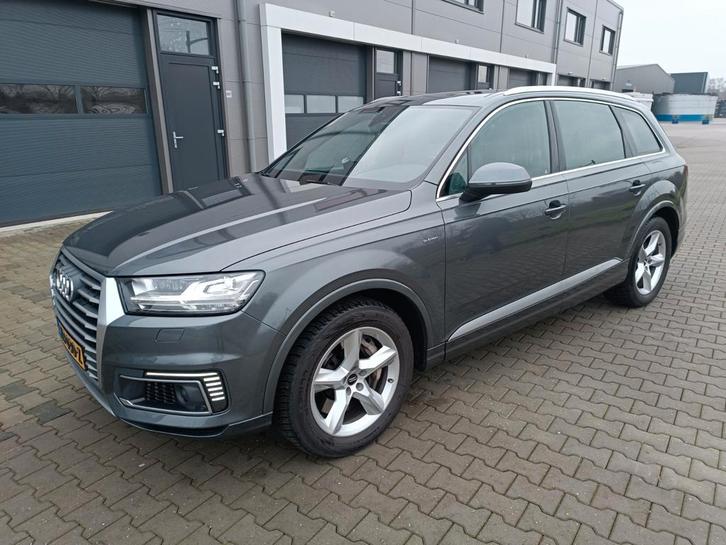Audi Q7 3.0 TDI 374pk E-tron Quattro Tiptronic 2016 Grijs, Auto's, Audi, Particulier, Q7, 4x4, ABS, Achteruitrijcamera, Adaptieve lichten