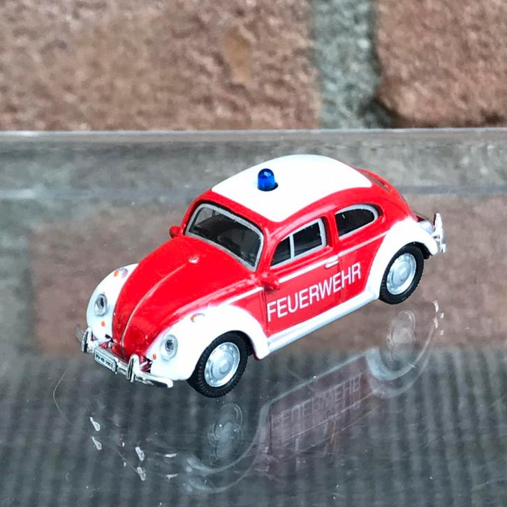 1:87 SCHUCO VW KEVER FEUERWEHR, Hobby en Vrije tijd, Modelauto's | 1:87, Zo goed als nieuw, Auto, Schuco, Ophalen of Verzenden
