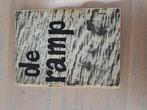 DE RAMP 1953, Ophalen of Verzenden, Gelezen