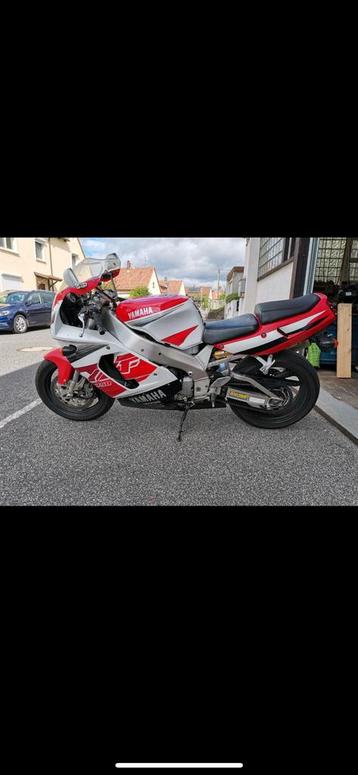 Gezocht kuipset yamaha yzf 750 beschikbaar voor biedingen