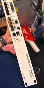 CRS317-1G-16S+RM, Computers en Software, Netwerk switches, Ophalen of Verzenden, Zo goed als nieuw