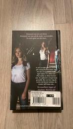 Vlucht - Mel Wallis de Vries (Nieuwstaat), Boeken, Ophalen of Verzenden, Nieuw