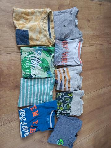 T-shirts maat 98-104, in goede staat. 