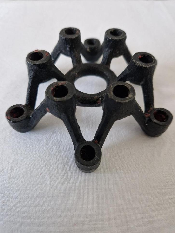 (D) Vintage gietijzeren kandelaar, Jens Harald Quistgaard, Huis en Inrichting, Woonaccessoires | Kandelaars en Kaarsen, Zo goed als nieuw