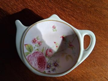 Romantisch Sweet roses theetipje *eureka* beschikbaar voor biedingen