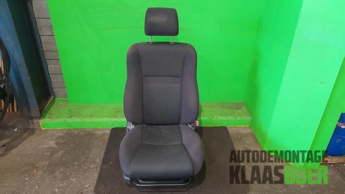 Stoel rechts van een Toyota Yaris, Auto-onderdelen, Interieur en Bekleding, Toyota, Gebruikt, 6 maanden garantie, 12 maanden garantie