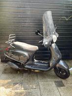 AGM VX50 Scooter Mat Zwart, Fietsen en Brommers, Snorfietsen en Snorscooters, Zo goed als nieuw, Benzine, Ophalen, Overige merken