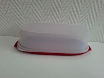 Worstbakje, netjes Tupperware beschikbaar voor biedingen