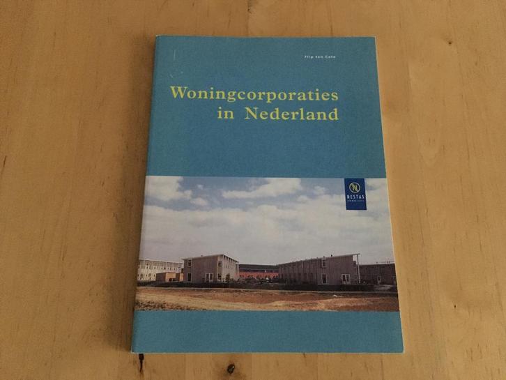 Woningcorporaties in Nederland (Flip ten Cate - 1998), Boeken, Politiek en Maatschappij, Zo goed als nieuw, Maatschappij en Samenleving
