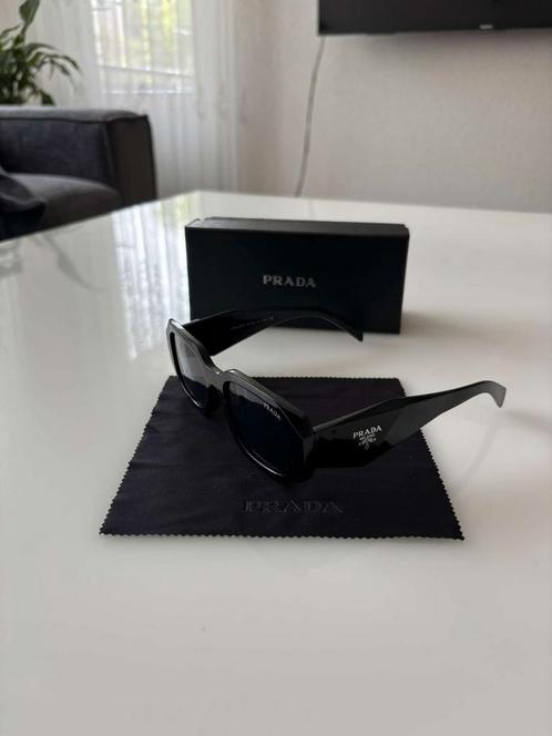 Exclusieve Prada Zonnebril, Sieraden, Tassen en Uiterlijk, Zonnebrillen en Brillen | Heren, Nieuw, Zonnebril, Overige merken, Zwart