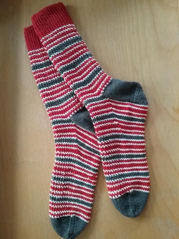 Nieuwe handgebreide warme sokken MAAT 38/39