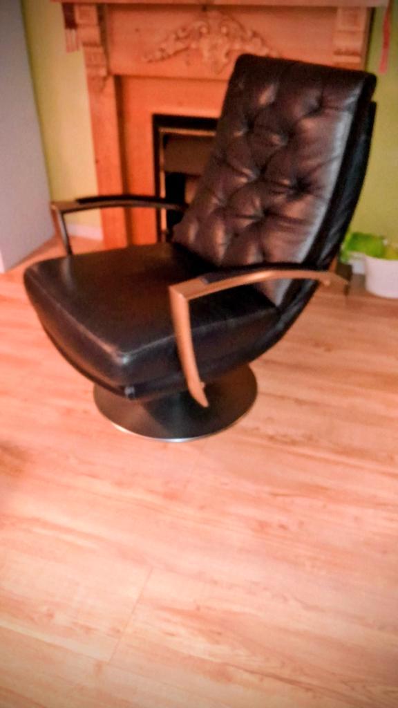 Hender en Hazel Fauteuil! Een fijne stoel., Huis en Inrichting, Fauteuils, Zo goed als nieuw, Metaal, 50 tot 75 cm, 75 tot 100 cm