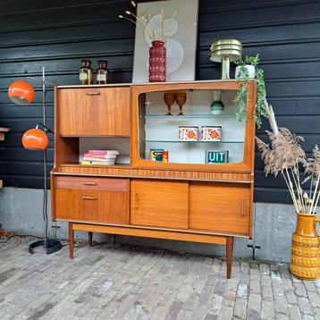Vintage Teak Highboard Mid-Century Wandkast, jaren'60.  beschikbaar voor biedingen