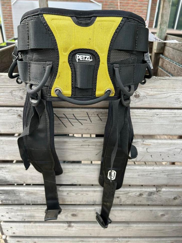 Petzl Sequoia Klimharnas mt S-L, Doe-het-zelf en Verbouw, Veiligheidskleding, Zo goed als nieuw, Ophalen of Verzenden