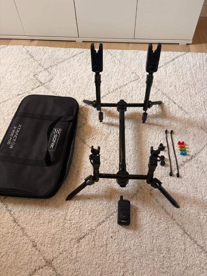 Sonik Xtractor Rod Pod + SKS2 Alarms + Receiver en MEER!, Watersport en Boten, Hengelsport | Karpervissen, Zo goed als nieuw, Overige typen