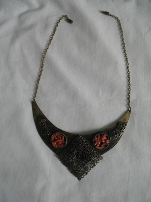 Bronsklr. Tribal Boho Ketting met Bloedkoraaltjes Nr 1 Vint, Sieraden, Tassen en Uiterlijk, Antieke sieraden, Ketting, Overige materialen