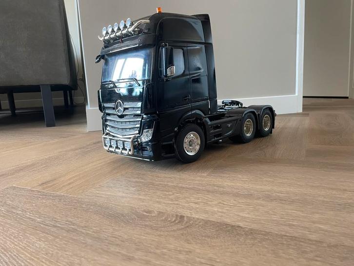 Tamiya actros 3363, Hobby en Vrije tijd, Modelbouw | Radiografisch | Auto's, Zo goed als nieuw, Auto onroad, Elektro, Schaal 1:14