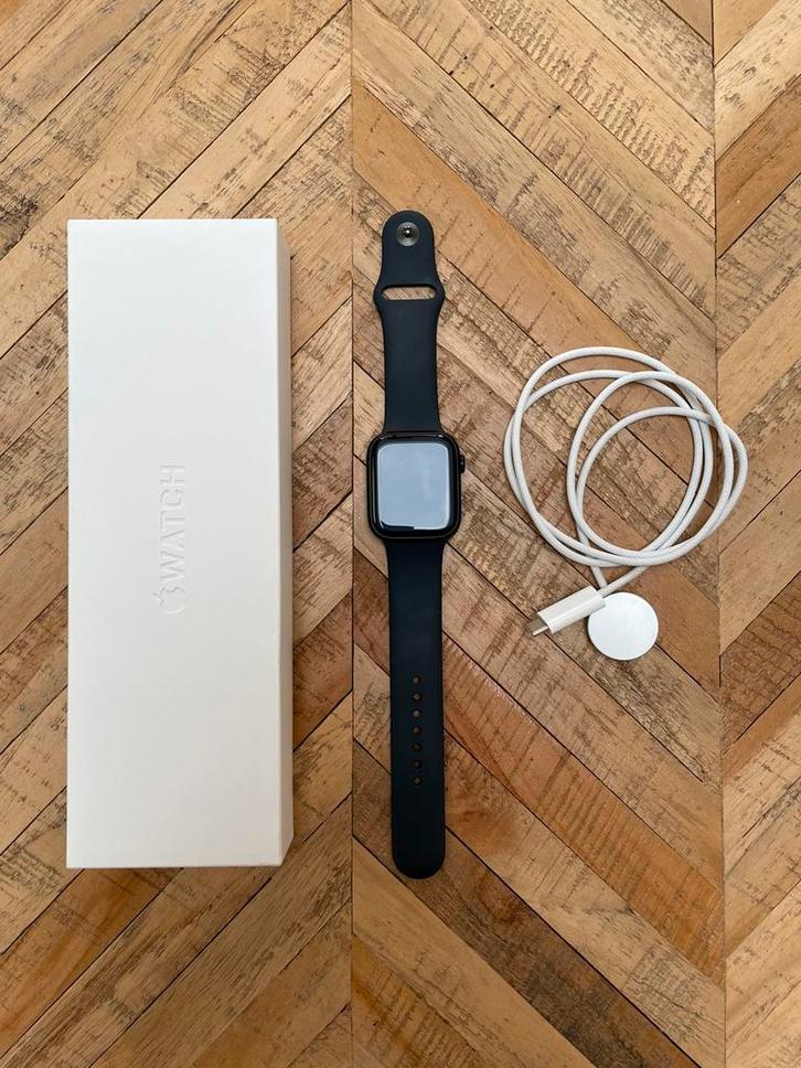Apple Watch Series 9 — Zo goed als nieuw, Sieraden, Tassen en Uiterlijk, Smartwatches, Zo goed als nieuw, iOS, Zwart, Conditie