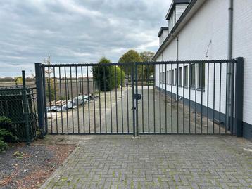 Antraciet Poort 540x194,5cm incl. slot beschikbaar voor biedingen