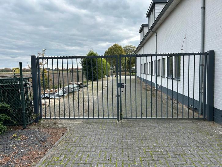 Antraciet Poort 540x194,5cm incl. slot, Tuin en Terras, Tuinhekken en Hekwerk, Zo goed als nieuw, Spijlenhekwerk, IJzer, Met poort
