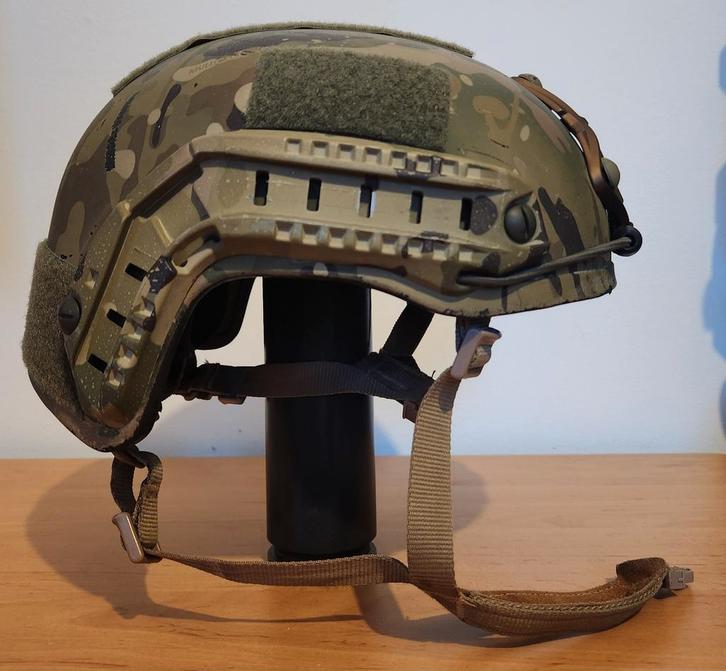 United Shield SPEC OPS DELTA High Cut Kevlar helm, Verzamelen, Militaria | Algemeen, Landmacht, Helm of Baret, Amerika, Ophalen of Verzenden